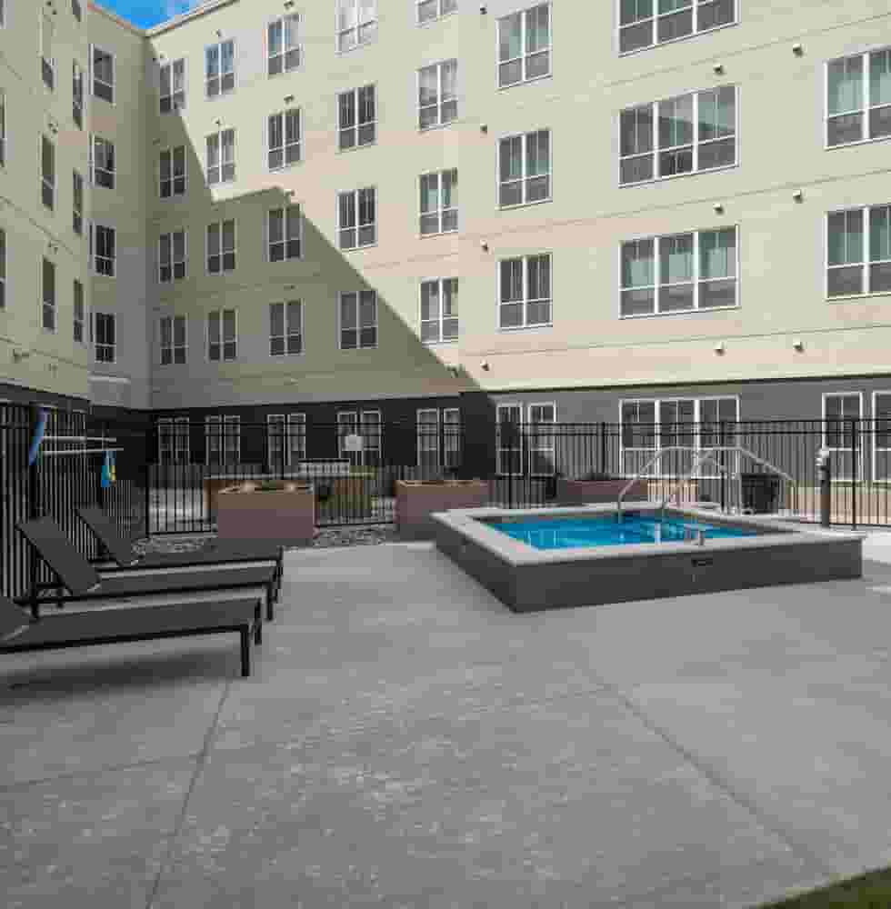 Student amenity Sun Deck and Hot Tub near UNR campus